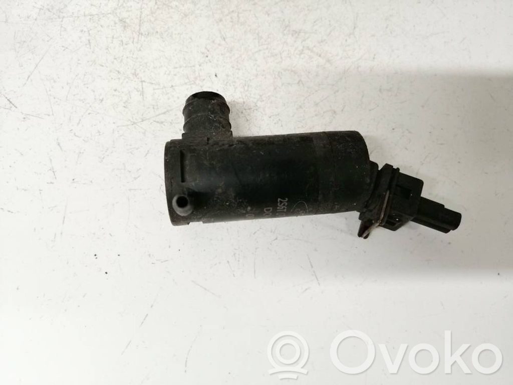 Mazda 2 Pompa spryskiwacza szyby przedniej / czołowej 