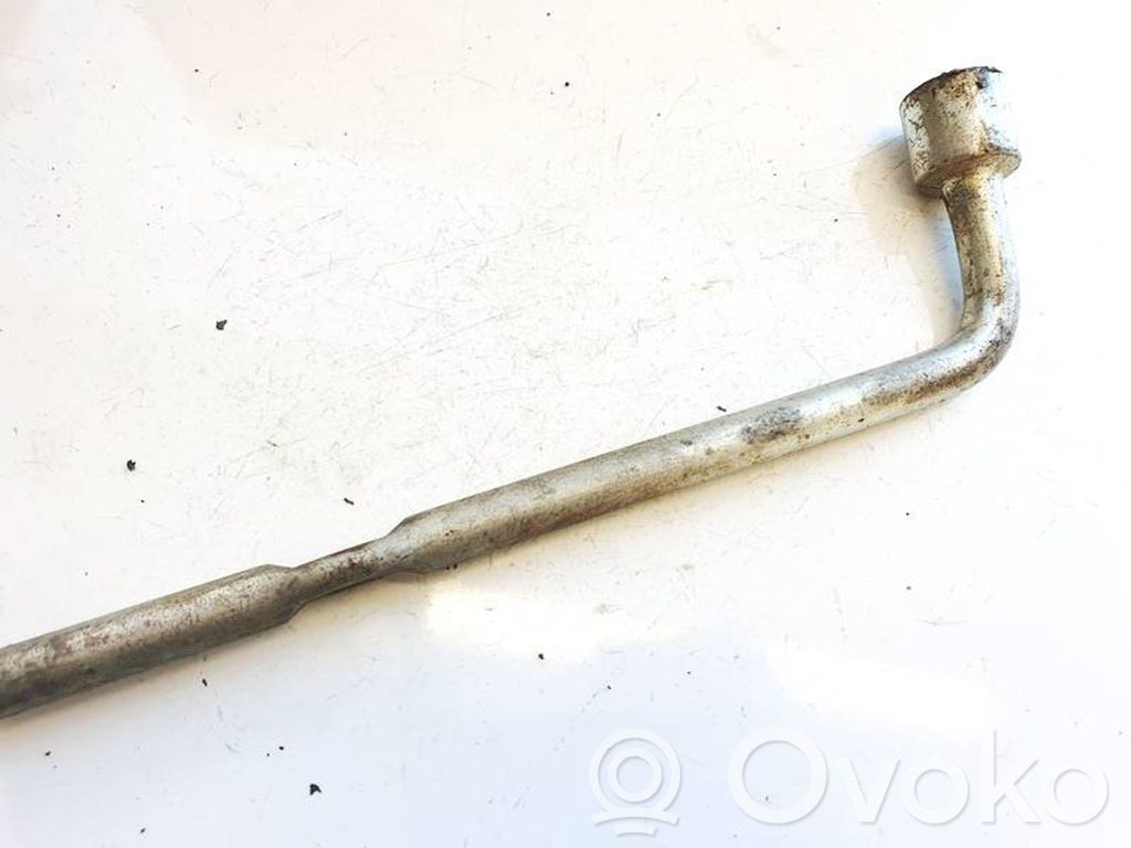 Llave de tuercas de rueda