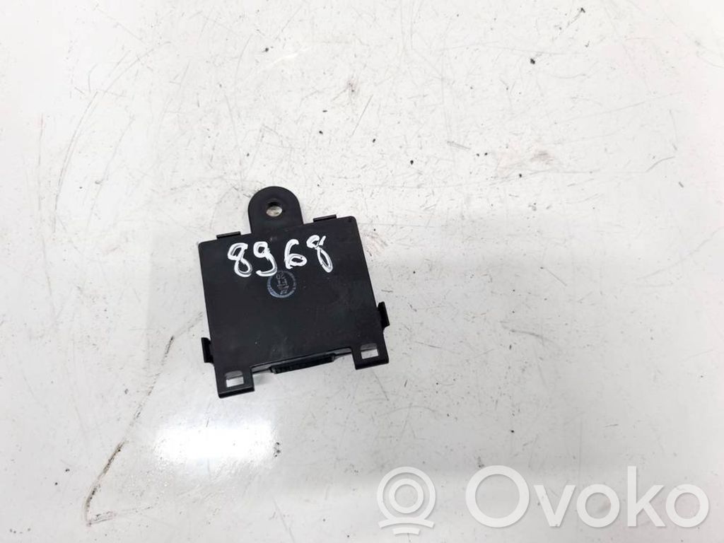 Tesla Model S Unidad de control/módulo de la puerta 