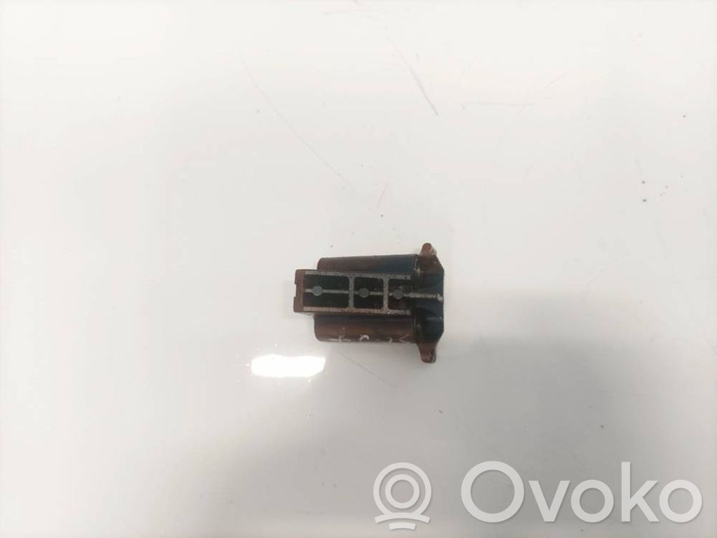 BMW 5 E39 Jakohihnan liukukisko 