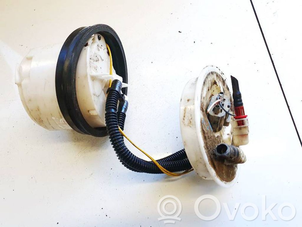 Ford Mondeo Mk III Czujnik poziomu paliwa 