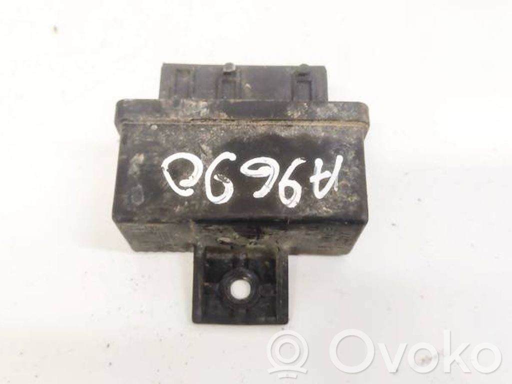 Unidad de control/módulo de la bomba de inyección de combustible   240107,240107