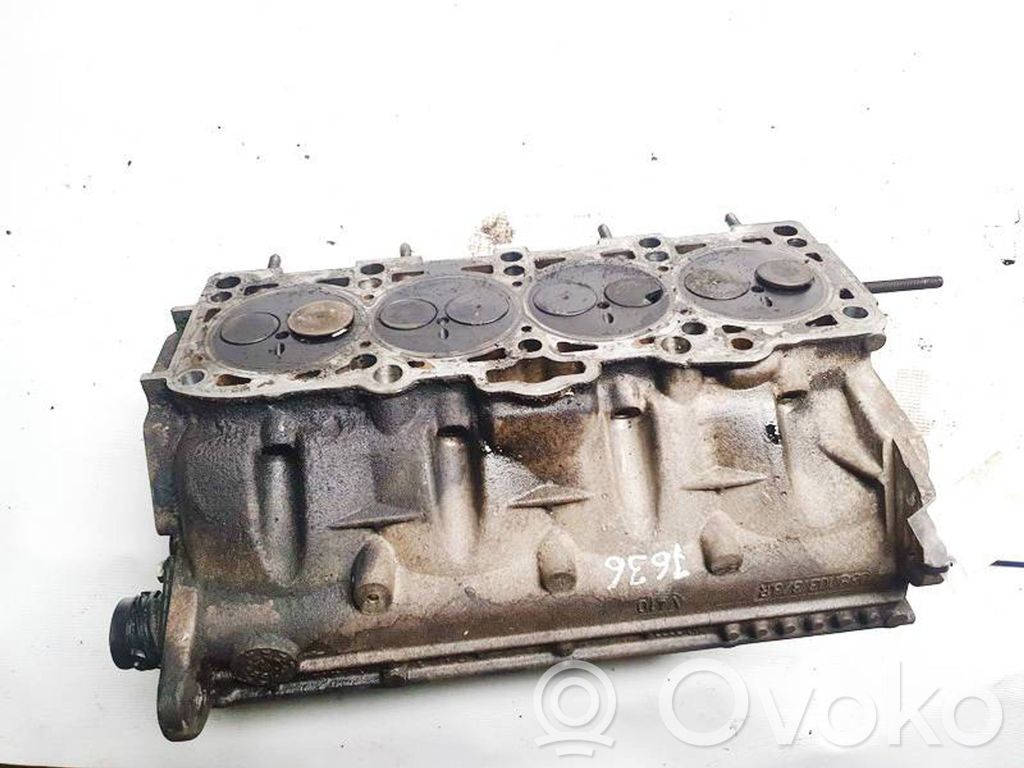 Volkswagen Golf IV Testata motore