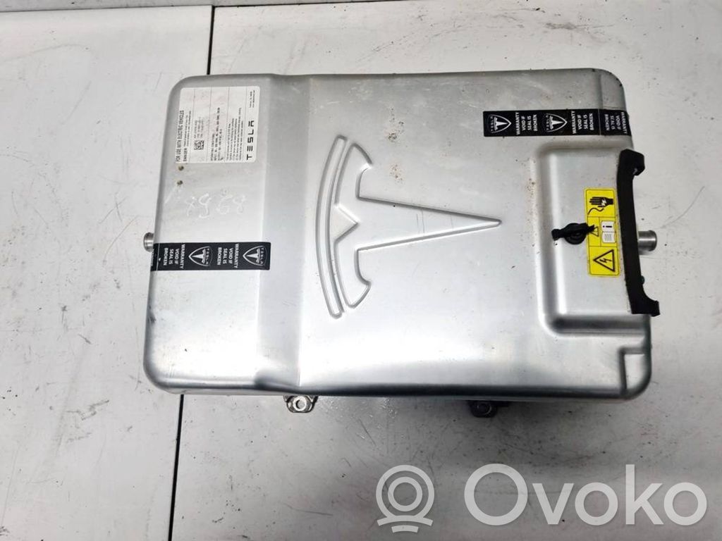 Inversor/convertidor de voltaje   101496300C,101496300C,101496300C,102045100C