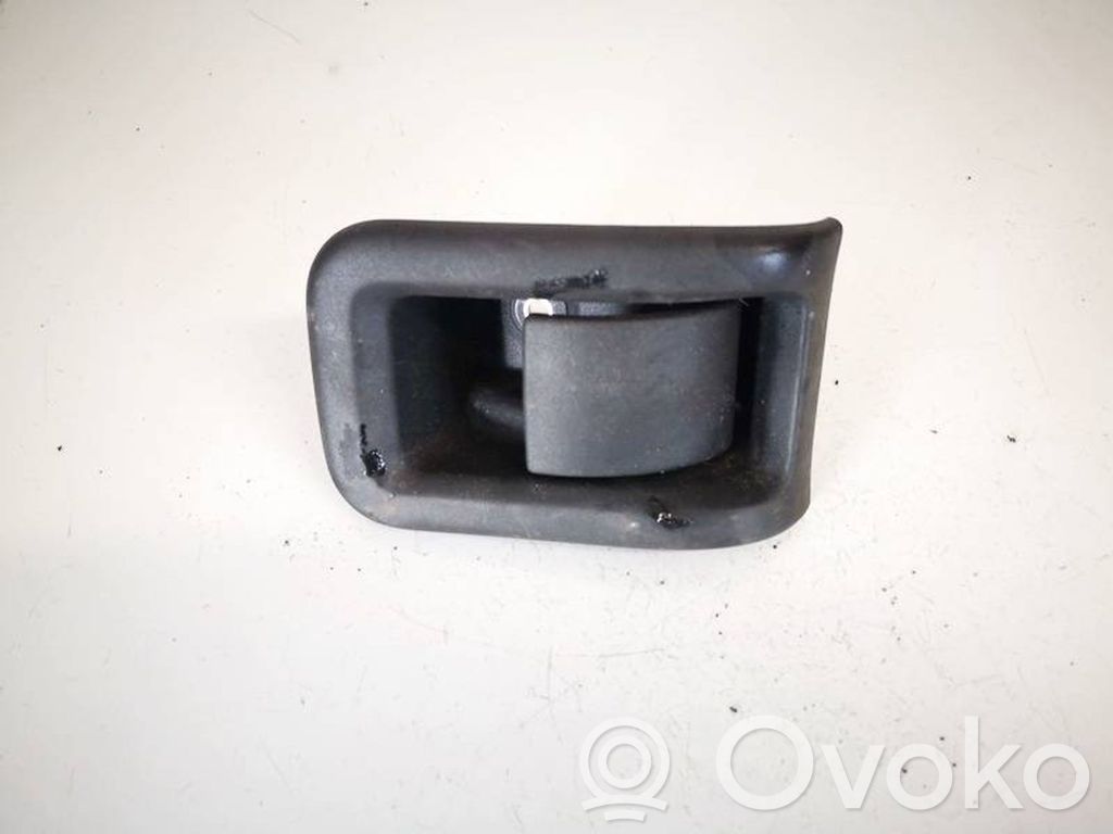 Volvo XC60 Maniglia di rilascio del vano motore (cofano)
