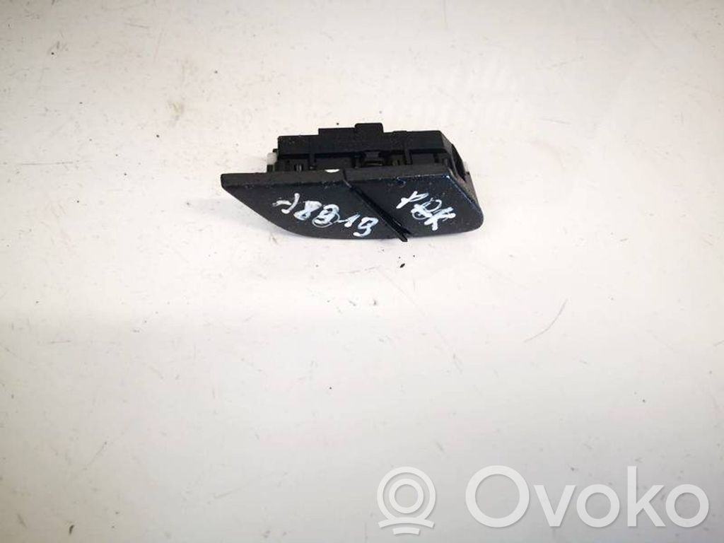 Botón interruptor de bloqueo de puertas   A2518200910,A2518200910
