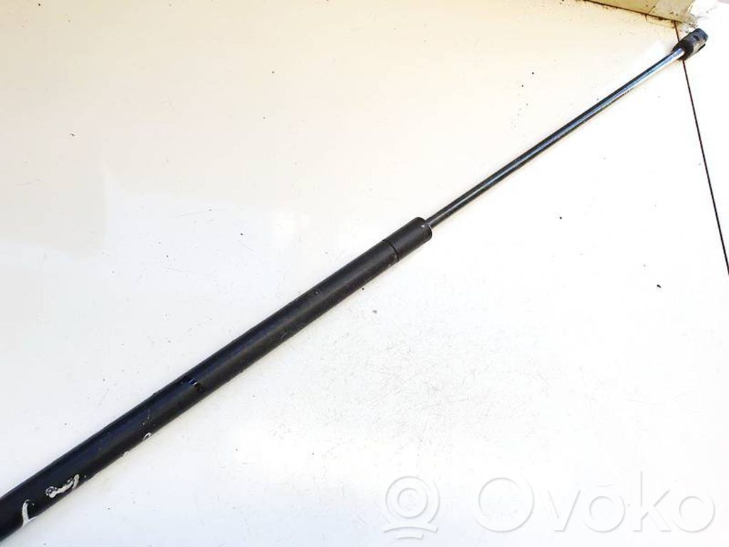 Volvo V50 Konepellin kaasujousi 