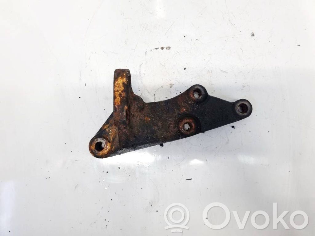 Toyota Yaris Verso Łapa / Mocowanie silnika 