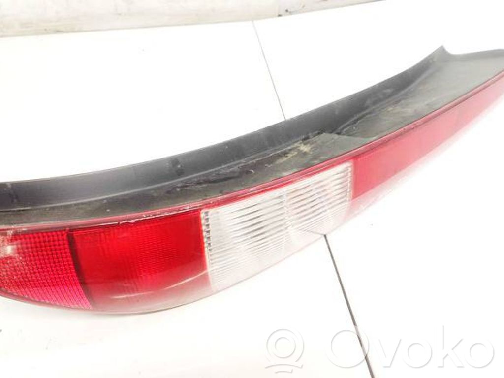 Ford Mondeo Mk III Luci posteriori