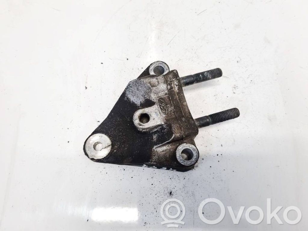 Ford Mondeo Mk III Engine mounting bracket 