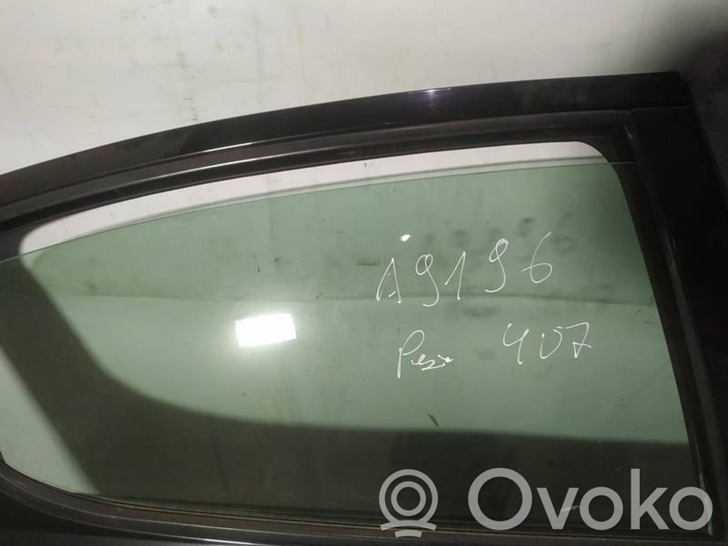 Peugeot 407 Vetro del finestrino della portiera posteriore 