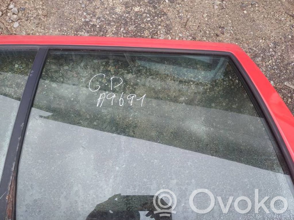 Volkswagen Golf IV Vitre de fenêtre porte arrière