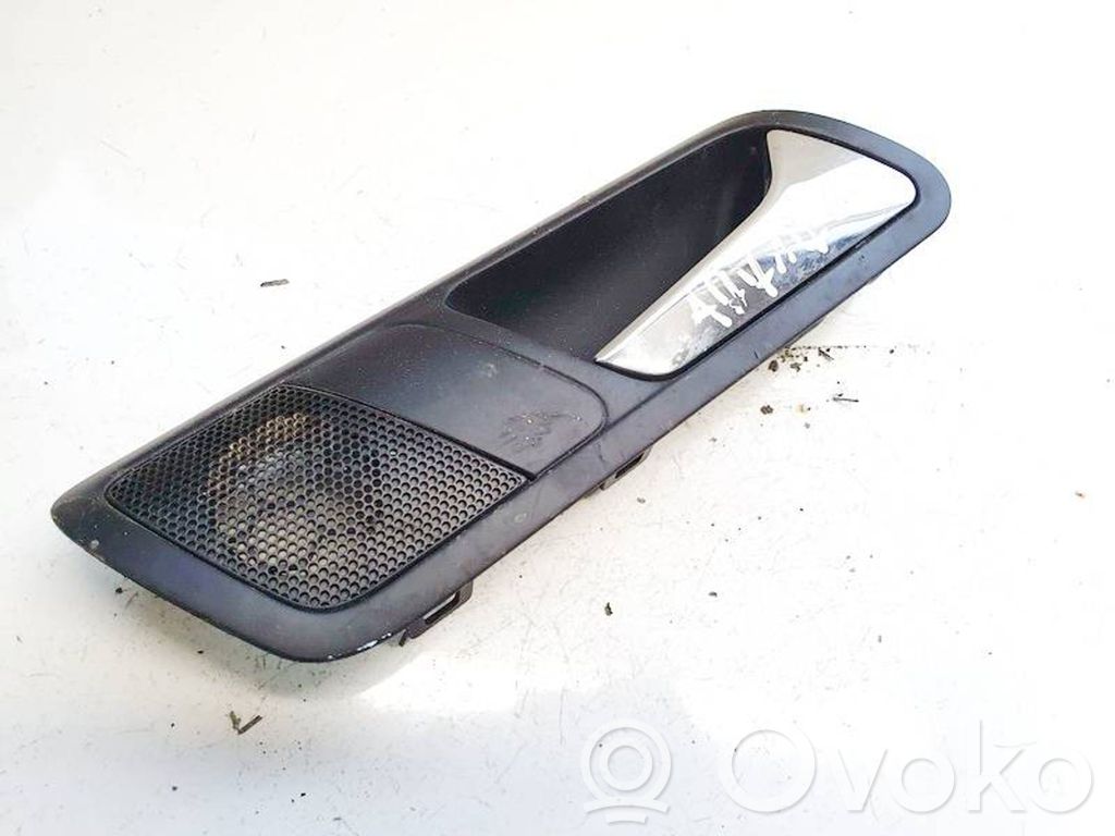 Volkswagen PASSAT B6 Maniglia interna per portiera posteriore 