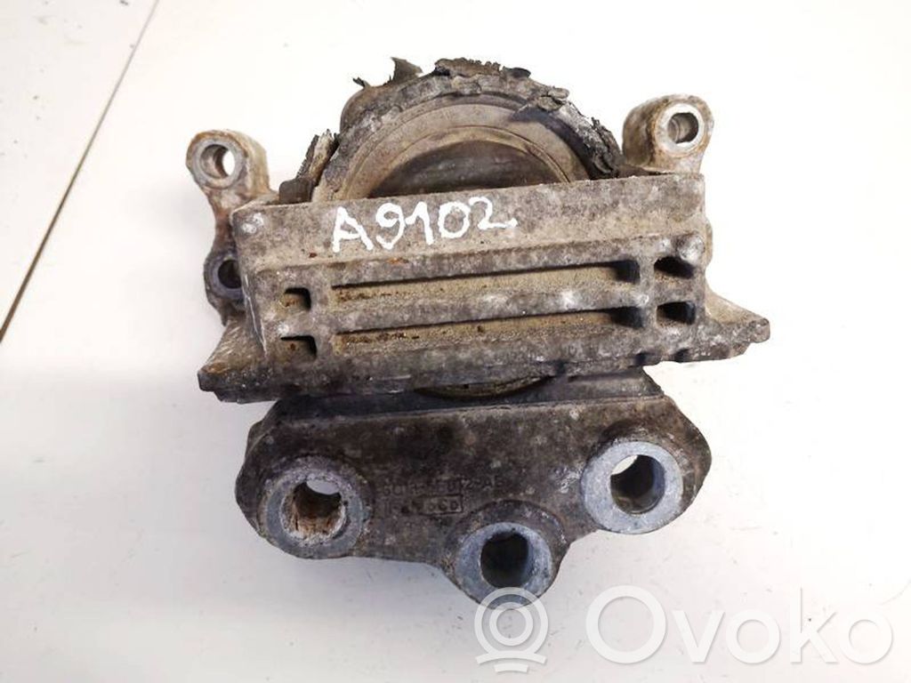Ford Transit Moottorin kiinnikekorvake 
