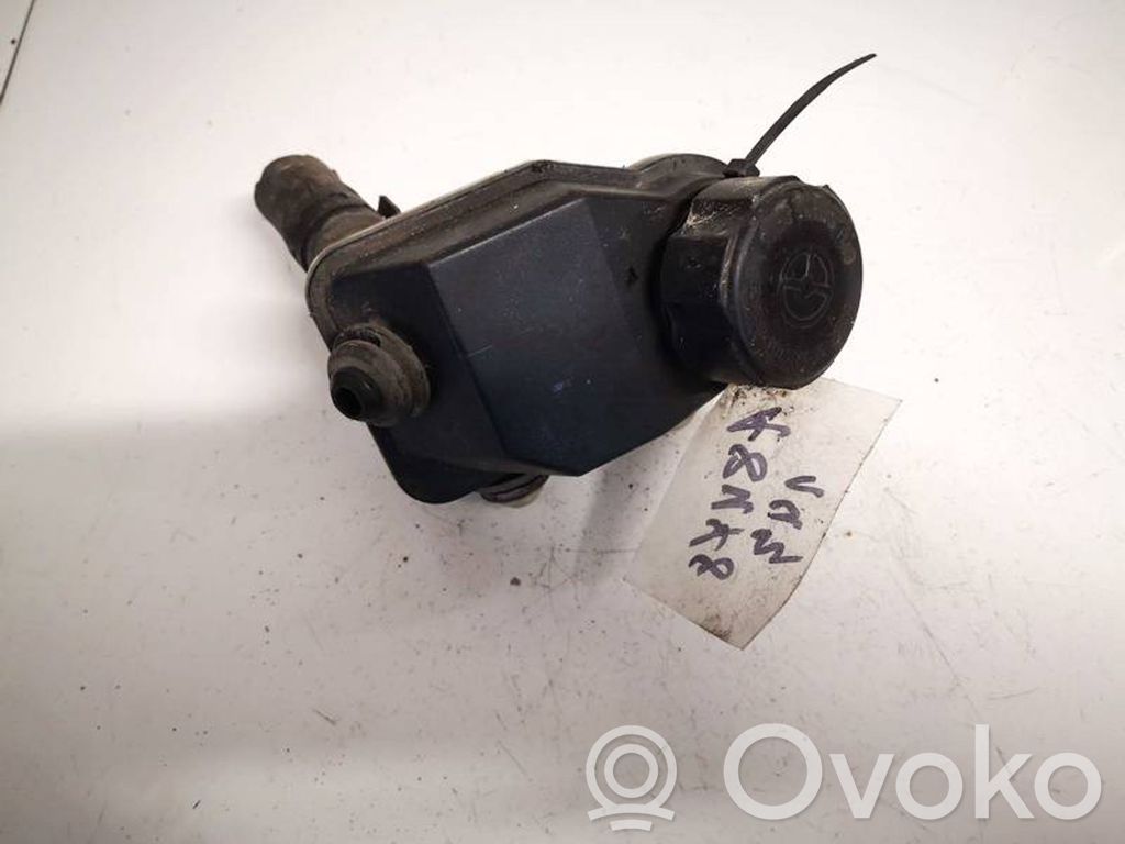 Ohjaustehostimen nestesäiliö   4N513531DC,4N513531DC,4N513531DC,4N513531DC