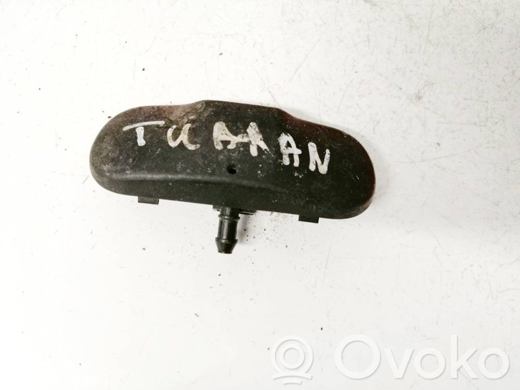 Volkswagen Touran I Ugello a spruzzo lavavetri per parabrezza 