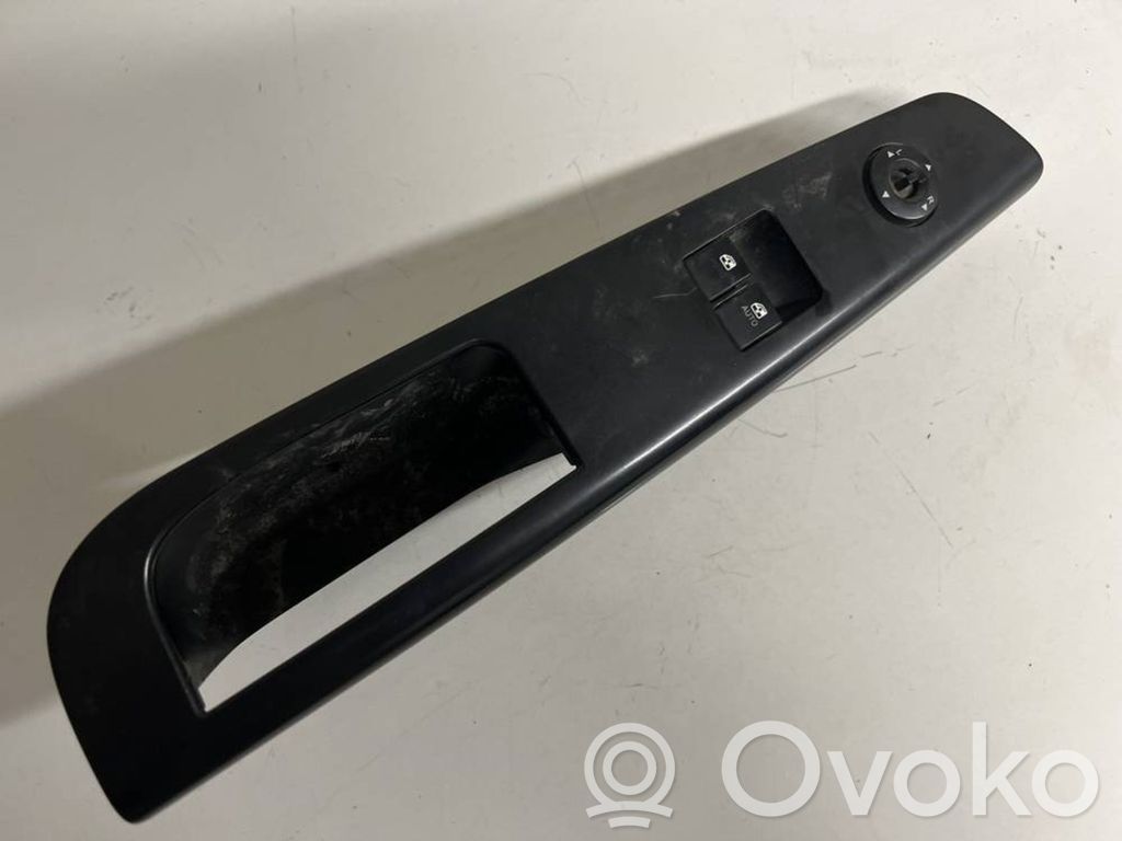 Electric window control switch   823511H110,1374728,1374728,369493,823511H110