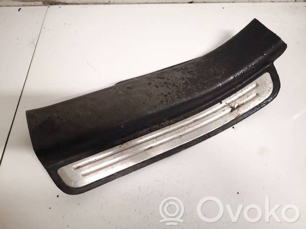 Chevrolet Captiva Capac prag spate 
