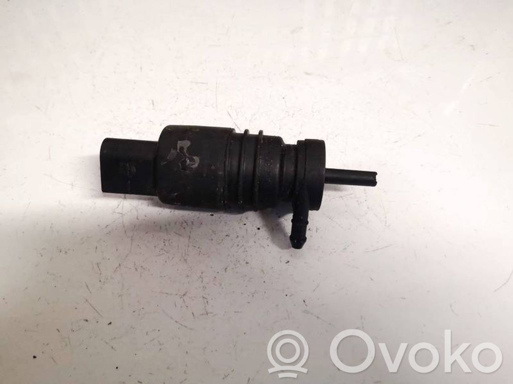 BMW 5 GT F07 Windscreen/windshield washer pump 