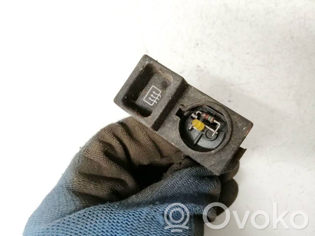 Ford Sierra Bouton de dégivrage pare-brise 