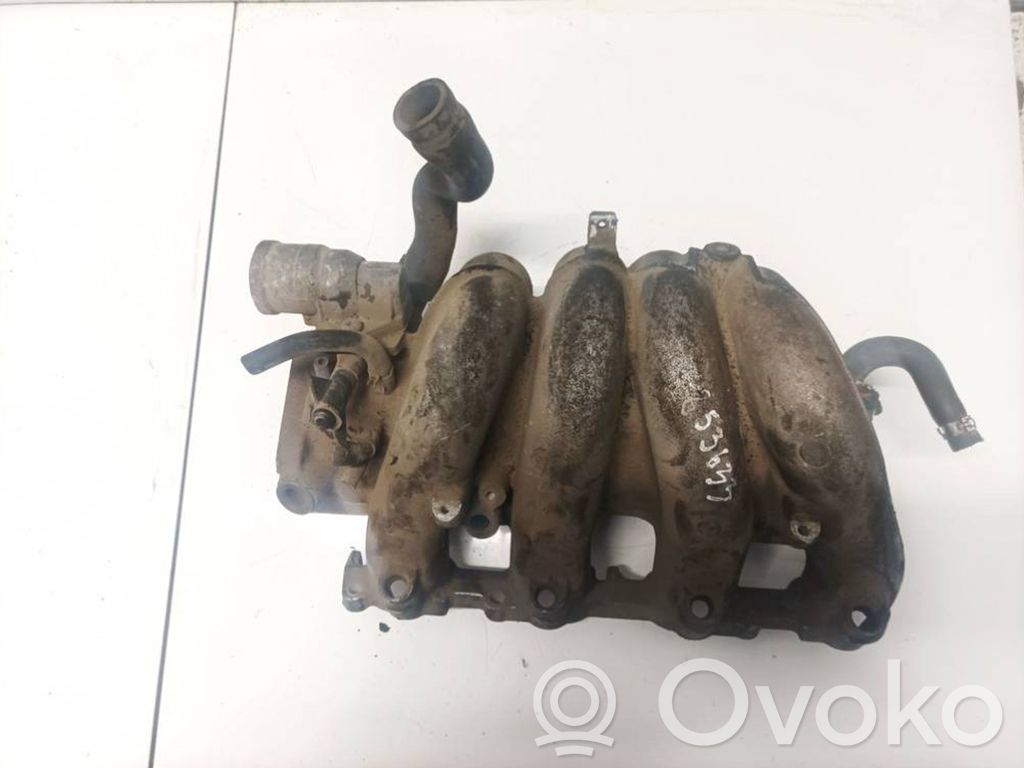 Volvo S40, V40 Colector de admisión 