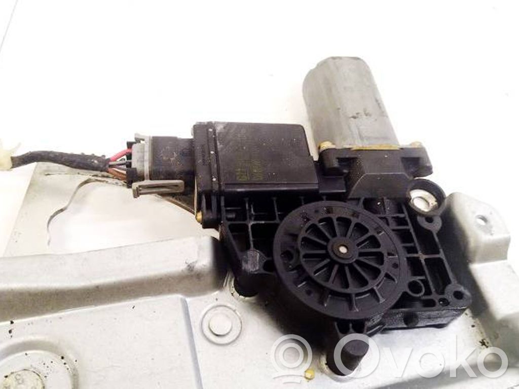 Opel Vectra B Motorino alzacristalli della portiera anteriore
