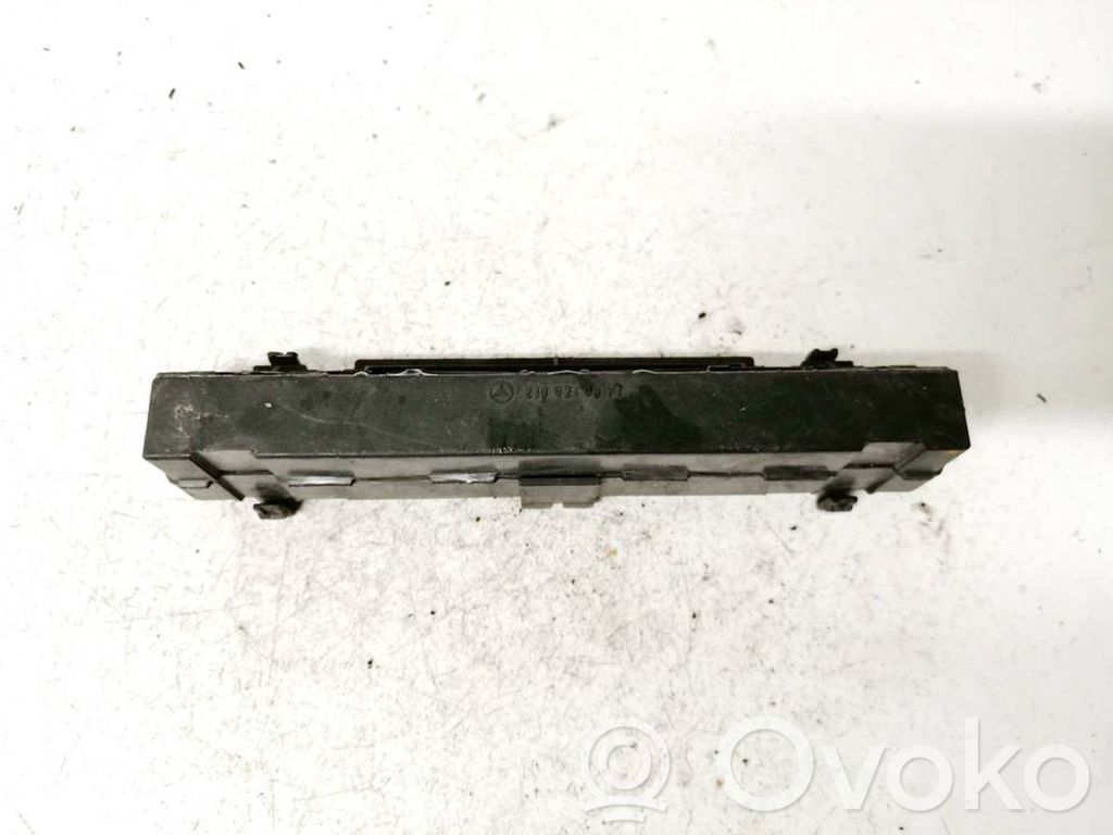 Mercedes-Benz E W210 Altra parte interiore