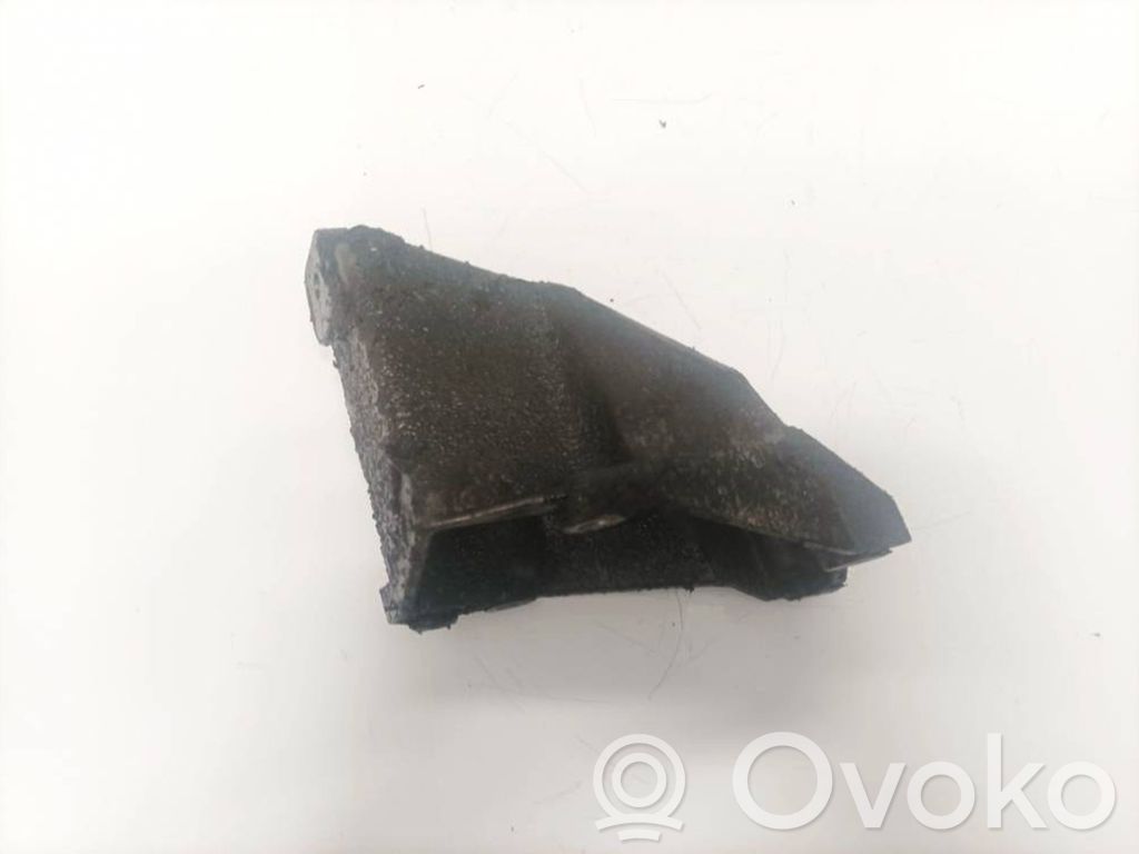Volkswagen PASSAT B5 Supporto di montaggio del motore (usato) 