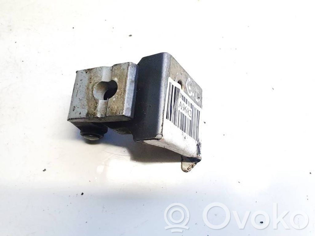 Audi A4 S4 B5 8D Balama inferioară ușă spate 