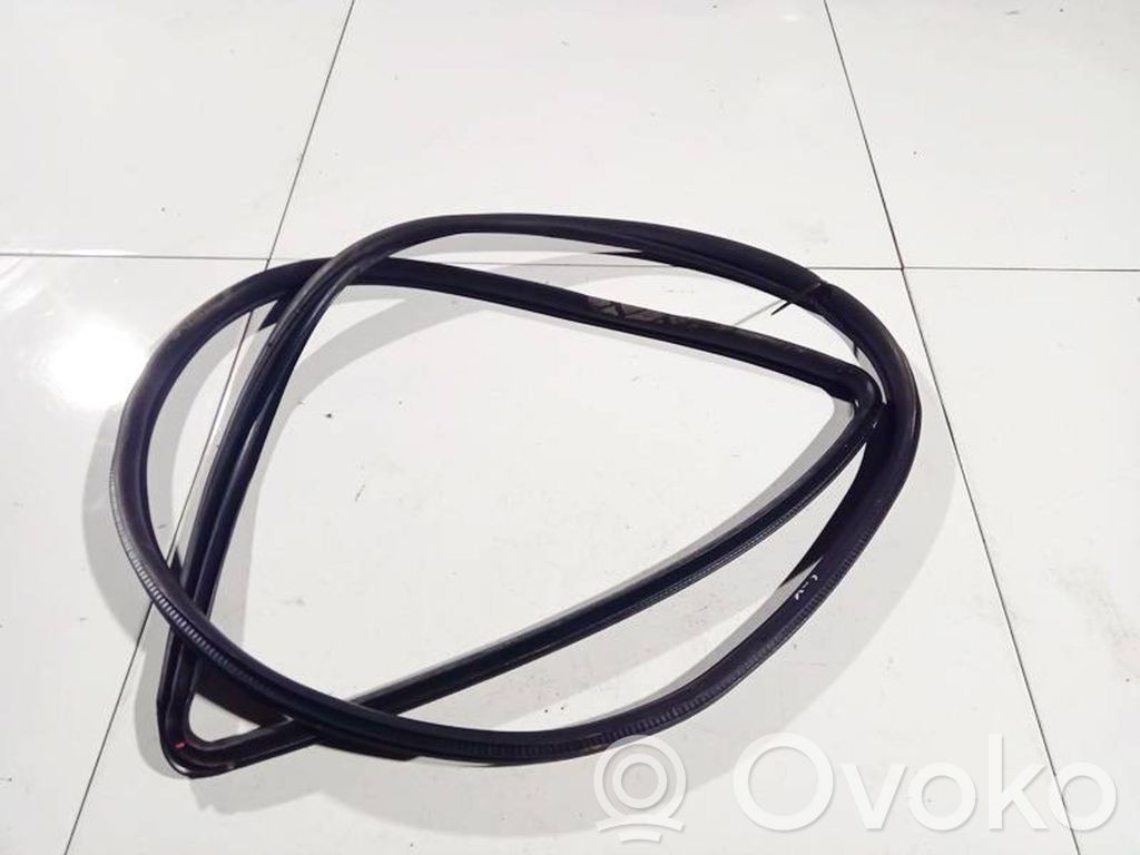 Subaru Forester SH Guarnizione in gomma portiera posteriore 
