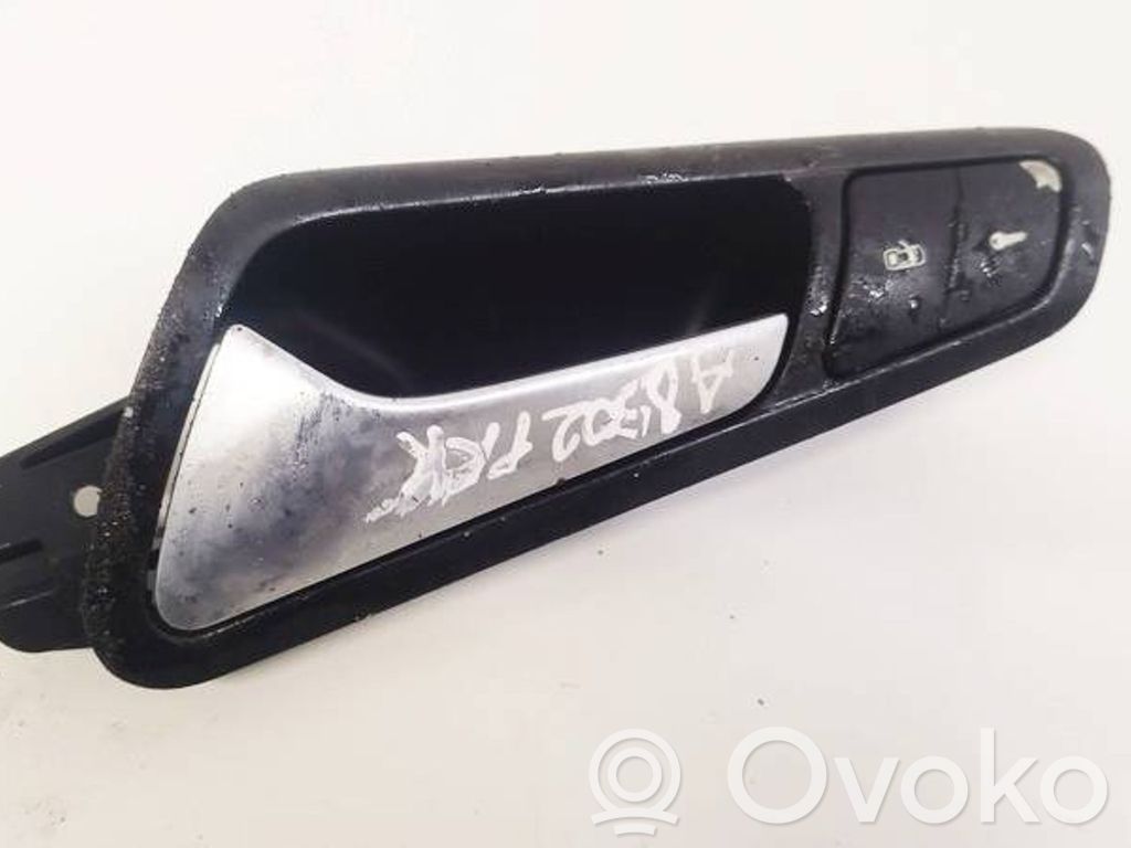 Volkswagen PASSAT B6 Klamka wewnętrzna drzwi 