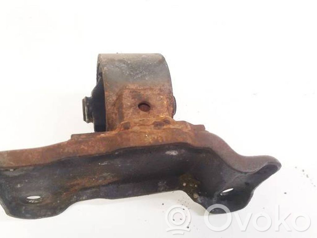 Engine mount bracket