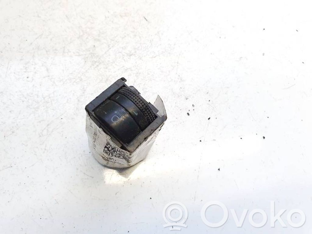 Skoda Octavia Mk1 (1U) Interruttore di regolazione livello altezza dei fari