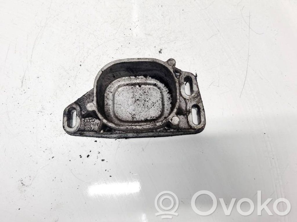 Suport motor   8D0199335Q,8D0199335Q