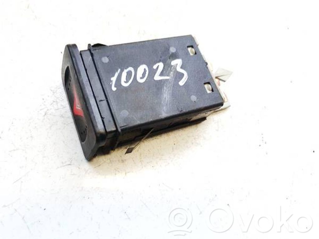 Volkswagen Golf IV Interruttore luci di emergenza