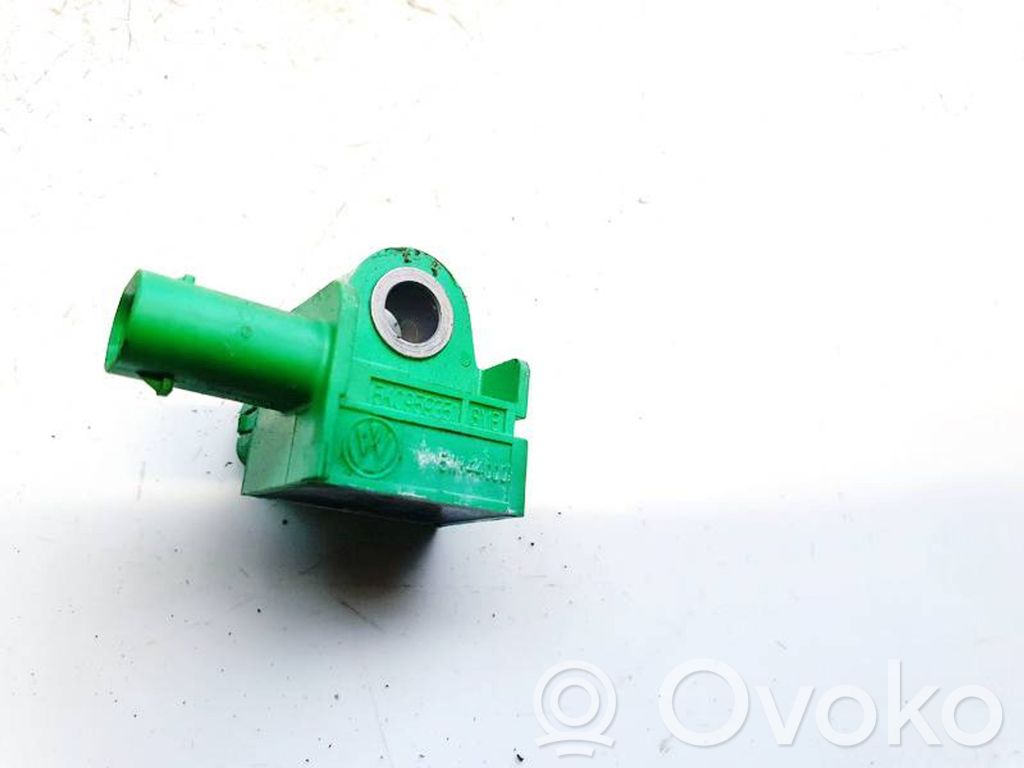 Volkswagen Touran II Czujnik uderzenia Airbag 