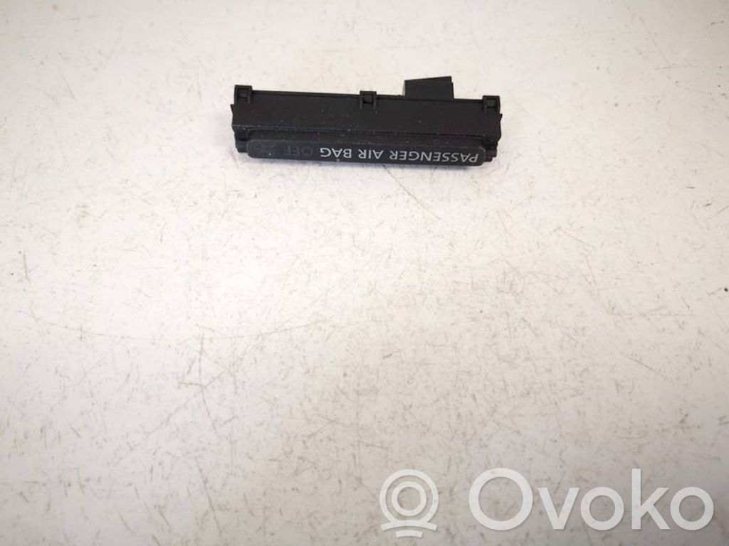 Volkswagen Golf VI Comutator pornit/oprit airbag pasager 