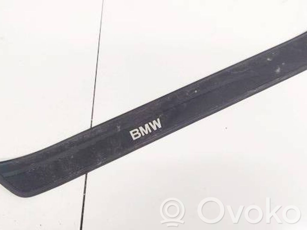 BMW 3 E90 E91 Copertura del rivestimento del sottoporta anteriore