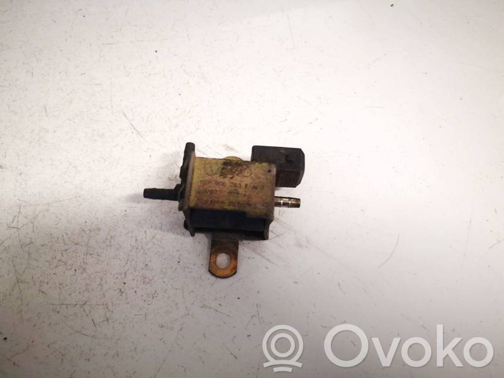 Volkswagen PASSAT B4 Solenoid supapă turbosuflantă 