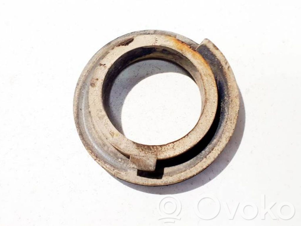 Molla elicoidale anteriore con cuscinetti in gomma   6G915599BAA,6G915599BAA,6G915599BAA,6G915599BAA
