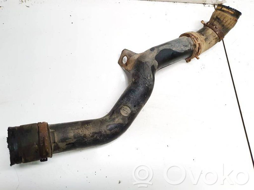 Volkswagen PASSAT B4 Furtun/conductă intercooler