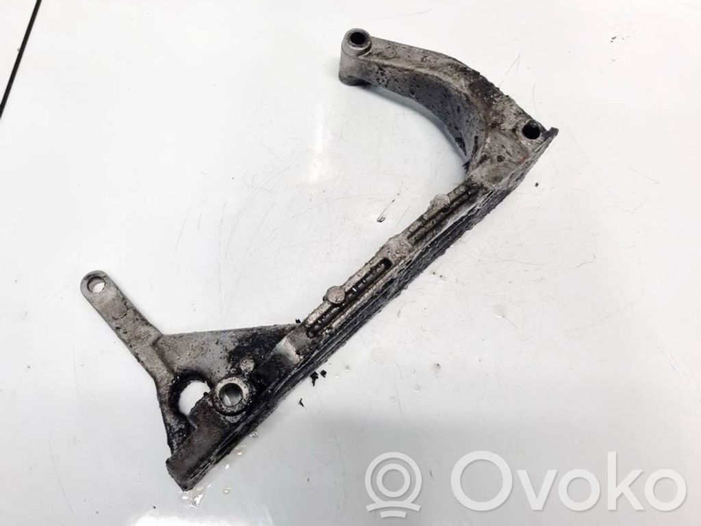 Halterung Lager Motor   050199307,050199307