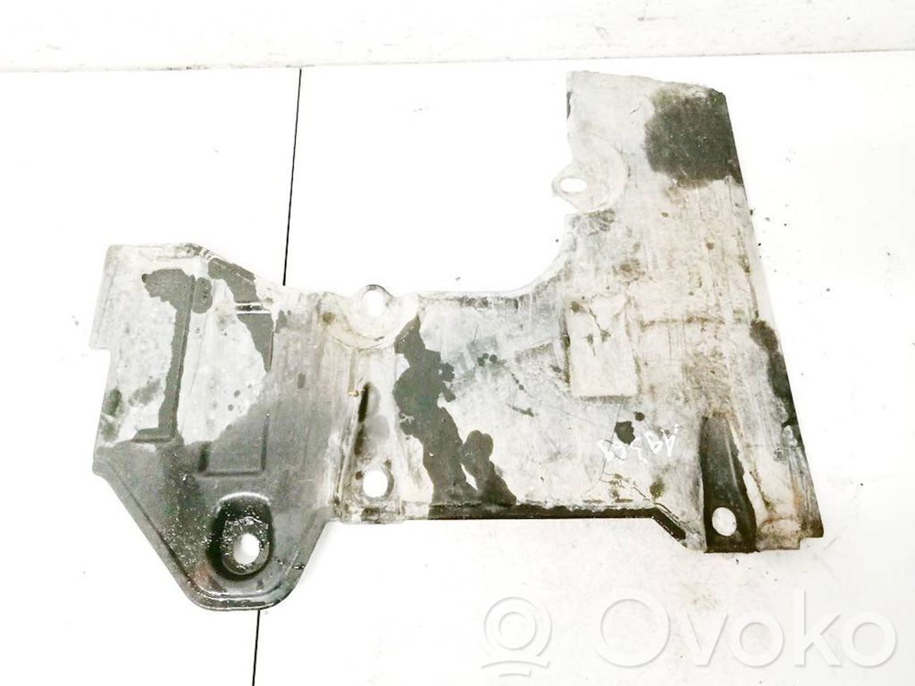 Audi A8 S8 D3 4E Variklio dugno apsauga 