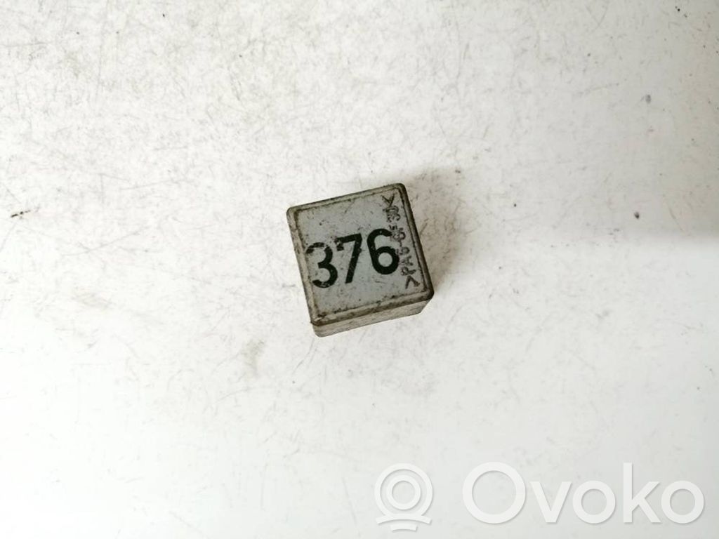 Audi A4 S4 B5 8D Otros relés 