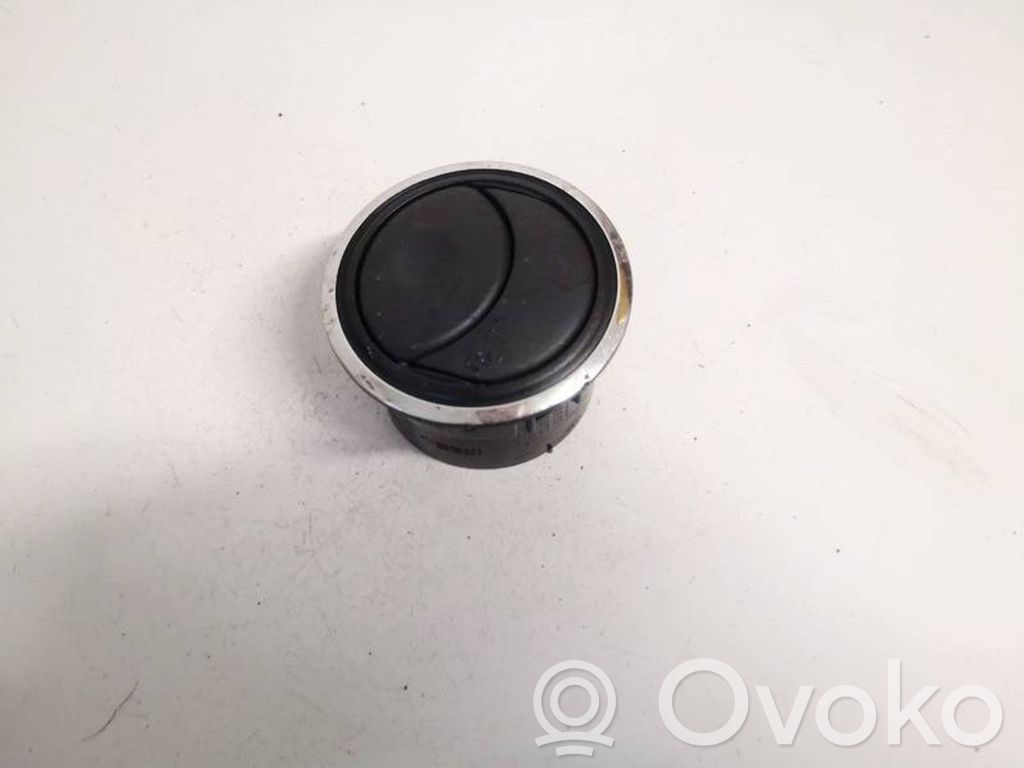 Dacia Sandero Griglia di ventilazione centrale cruscotto 