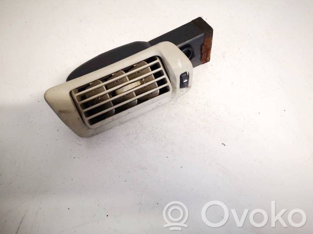 Grilă ventilație centrală   8641318,8641318