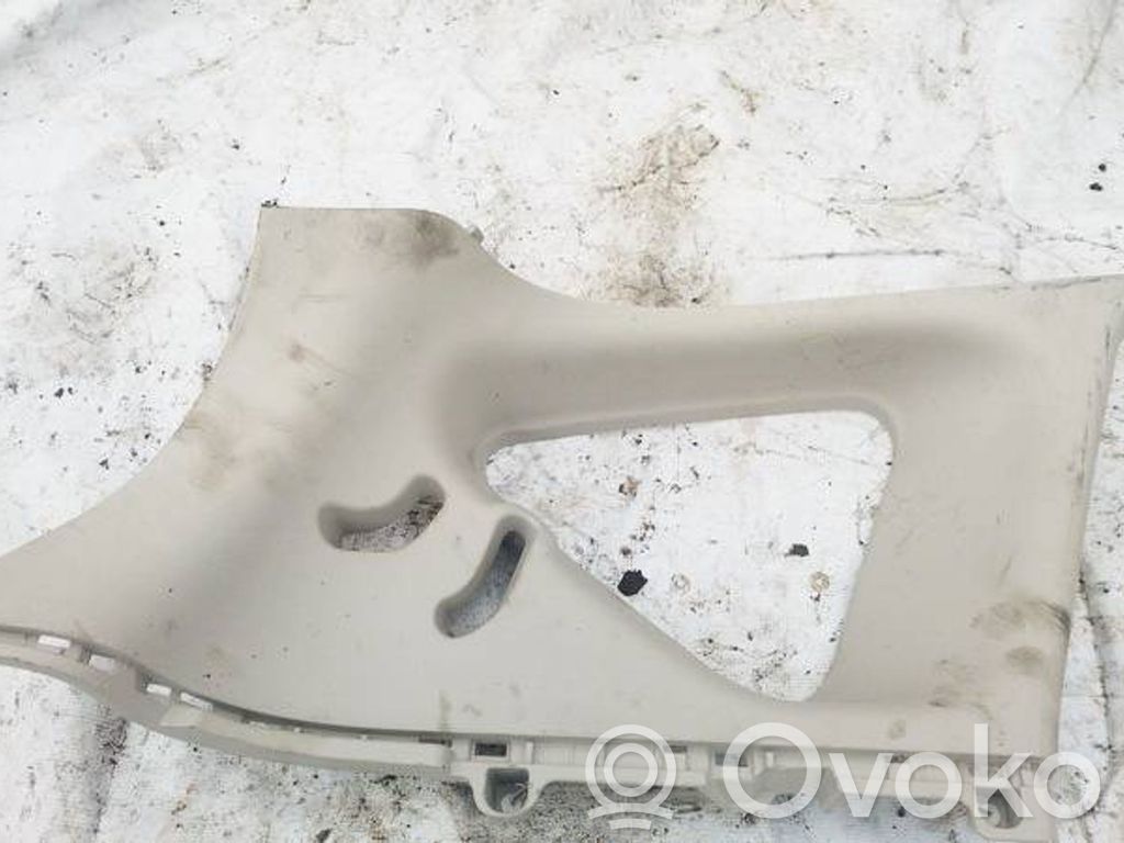 Nissan Note (E12) Otros repuestos del interior 