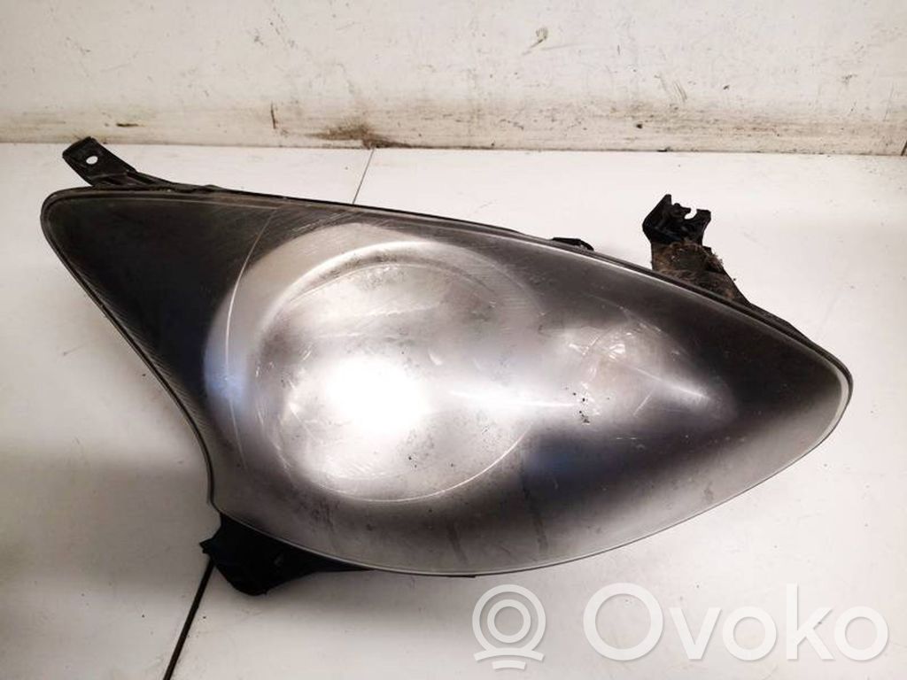 Toyota Aygo AB10 Faro/fanale