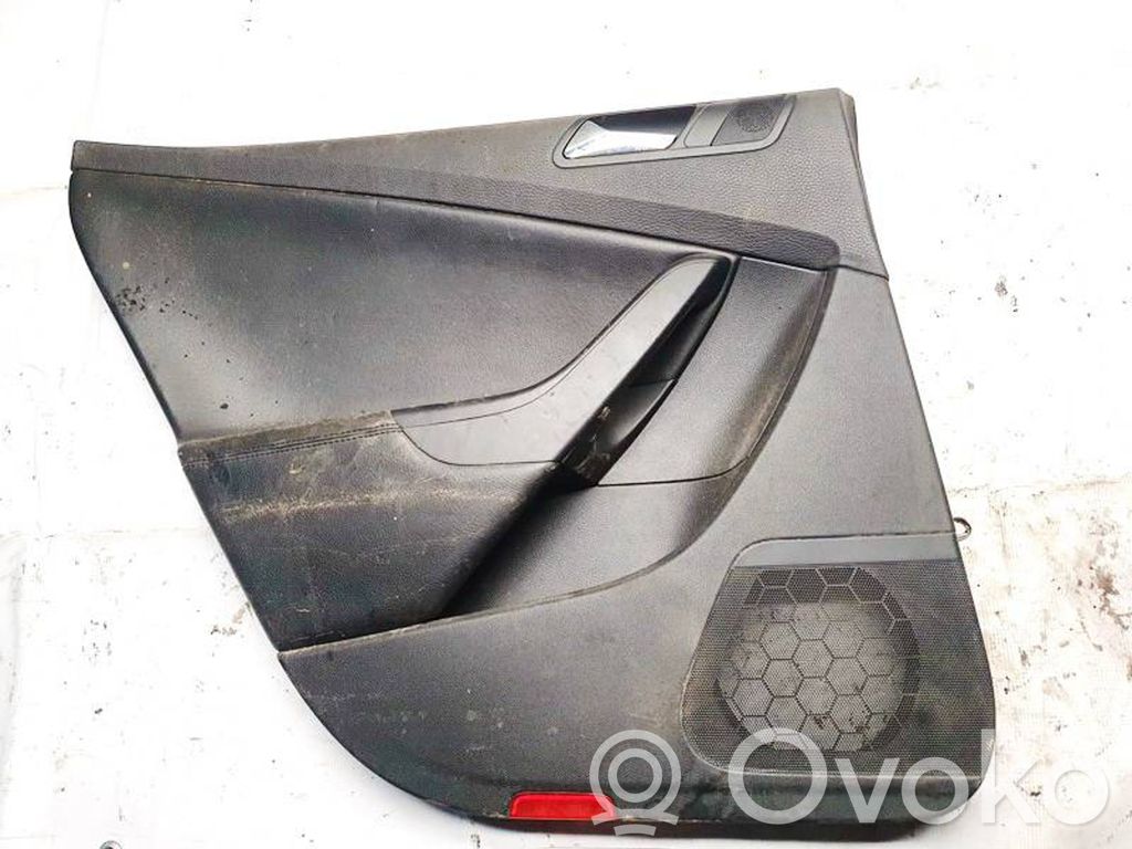 Volkswagen PASSAT B6 Rivestimento del pannello della portiera posteriore 
