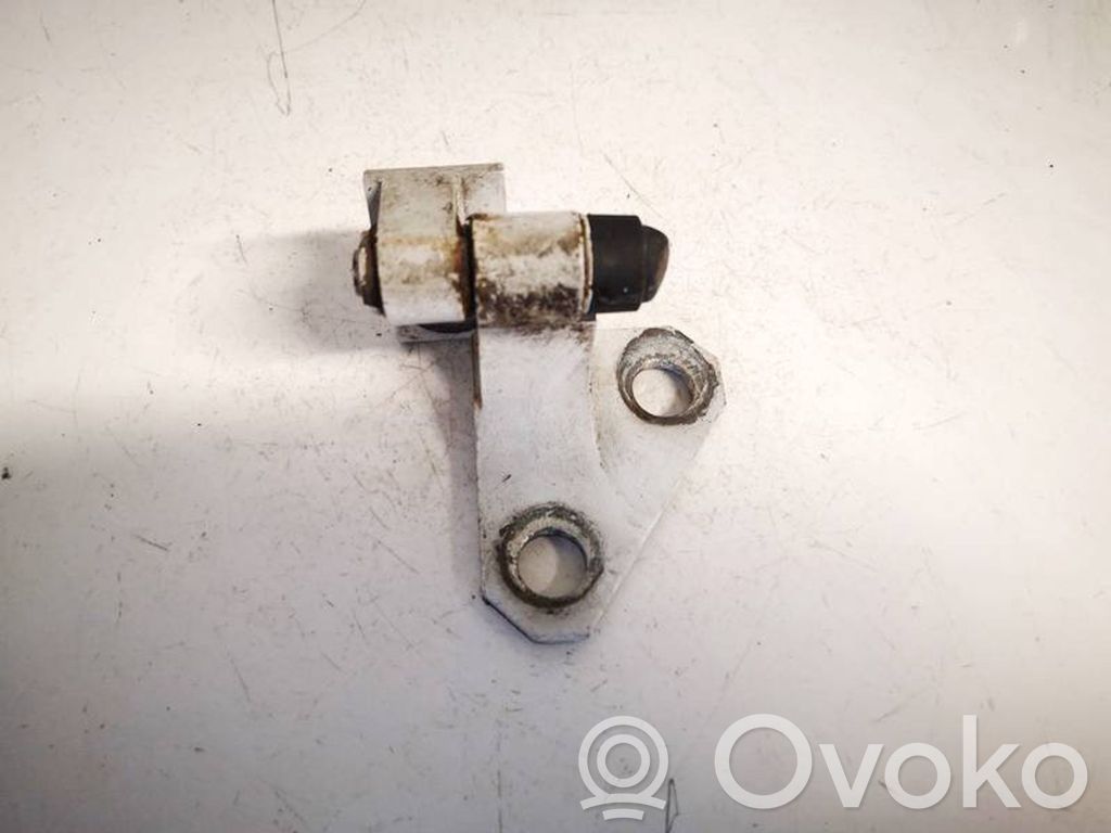 Volkswagen PASSAT B7 Etuoven yläsarana
